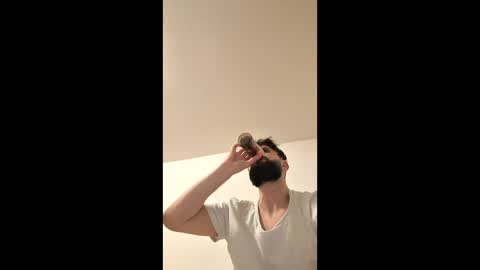 Snapshot of dedeich39 chatting on 12/20/25, 03:57 dedeich39 online show from 12/20/25, 03:57