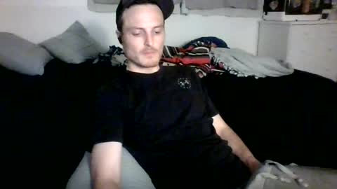Dee4dayz online show from 07/05/26, 01:23