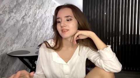 Anna online show from 09/15/25, 03:23