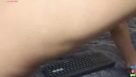 Snapshot of deen_salvatore chatting on 11/25/25, 04:12 deen_salvatore online show from 11/25/25, 04:12