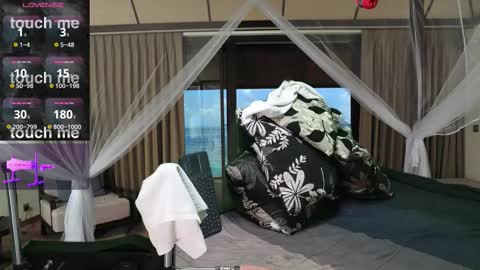 Deeply  Asian style...  Nice to meet you   thumb up me please help us. online show from 12/21/25, 04:14