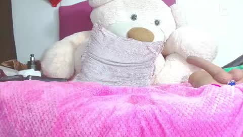 Selena online show from 03/04/25, 06:04