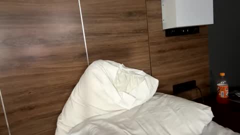 deepthroatqueen33 online show from 01/16/26, 11:42