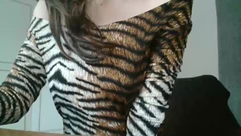 KamiDevi online show from 01/08/26, 02:52