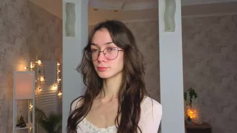 Snapshot of defeded_lovee chatting on 10/03/25, 07:55 Amy online show from 10/03/25, 07:55