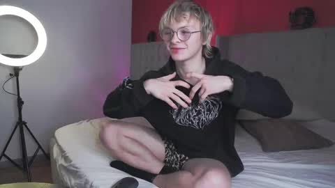 deficitt online show from 12/22/24, 01:33