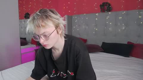 deficitt online show from 12/25/24, 09:00