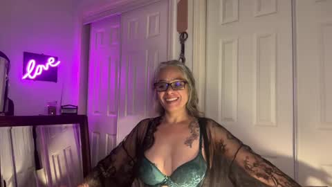 Tori online show from 09/23/25, 02:36