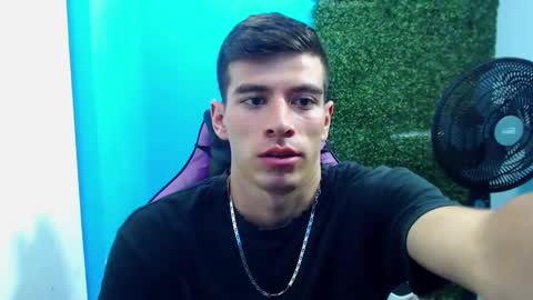 Snapshot of deiby_baby chatting on 01/08/25, 10:16 DEIBY online show from 01/08/25, 10:16