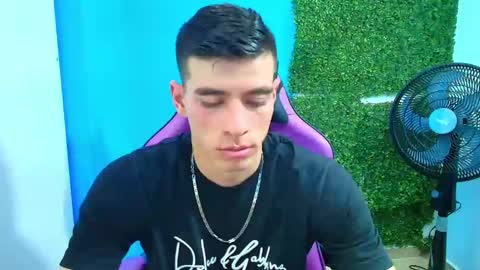 Snapshot of deiby_baby chatting on 01/21/25, 02:22 DEIBY online show from 01/21/25, 02:22