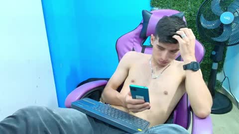 Snapshot of deiby_baby chatting on 02/05/25, 12:31 DEIBY online show from 02/05/25, 12:31