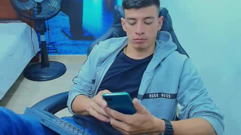 Snapshot of deiby_baby chatting on 11/14/25, 02:54 DEIBY online show from 11/14/25, 02:54