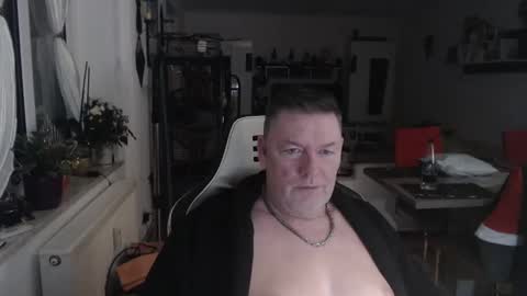 deinprinz2312 online show from 01/02/25, 03:58