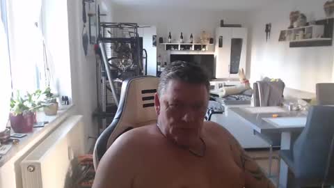 deinprinz2312 online show from 01/31/25, 09:27