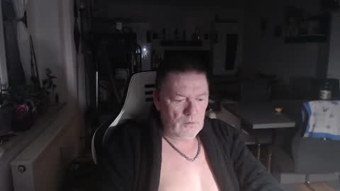 deinprinz2312 online show from 03/09/25, 05:33