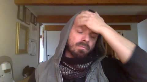 Hermes online show from 02/12/25, 09:42