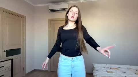 Mila online show from 02/20/26, 07:21