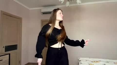 Mila online show from 02/24/26, 07:17