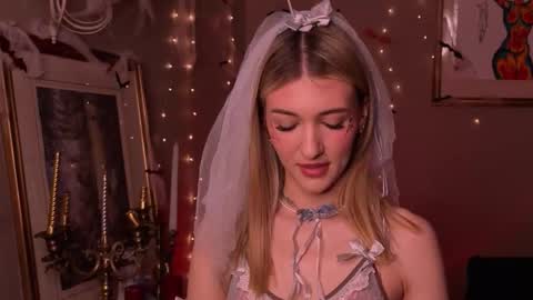 Snapshot of delcieodoherty chatting on 10/30/25, 09:04 Adla online show from 10/30/25, 09:04