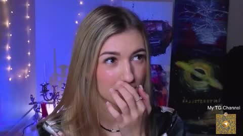 Snapshot of delcieodoherty chatting on 11/23/25, 08:08 Adla online show from 11/23/25, 08:08