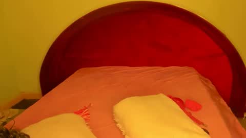 deli_la online show from 10/25/25, 10:34