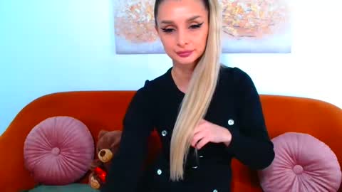 deliciaalove online show from 11/03/25, 07:04