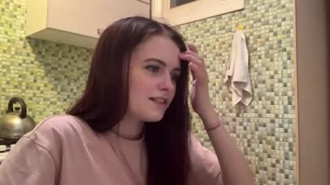 Kiki online show from 04/05/26, 05:32