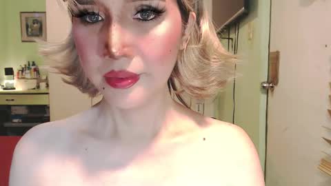 Mercedes online show from 04/08/26, 02:11