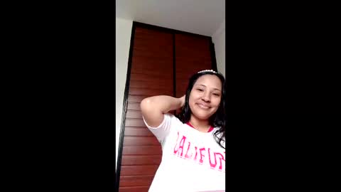 Sarah online show from 05/09/26, 04:34