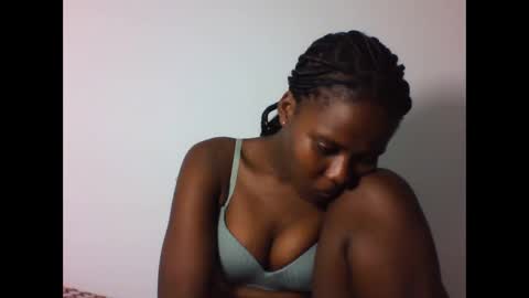 EVAH online show from 01/06/26, 06:44