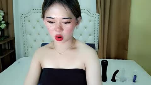 Sophie online show from 06/07/26, 02:37