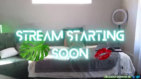 Kitty online show from 12/15/25, 07:01