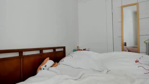 deliciousnoni online show from 11/29/25, 11:08