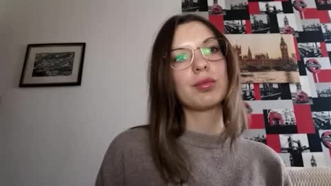 Aurora online show from 01/09/25, 11:03