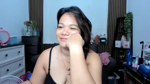 delightfulcurvy online show from 11/12/25, 08:15