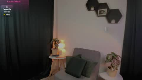 Delilah online show from 05/31/26, 05:26