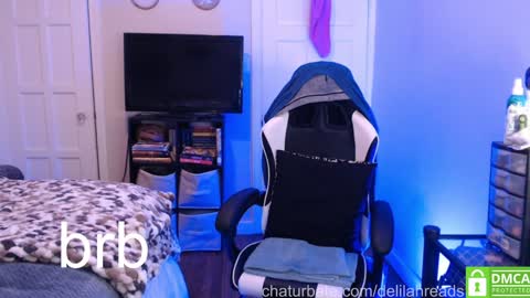 Snapshot of delilahreads chatting on 01/11/25, 12:22 Delilah online show from 01/11/25, 12:22