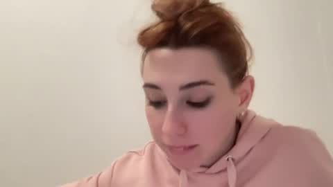 Snapshot of deliverysmile chatting on 12/18/24, 01:26 Delivery online show from 12/18/24, 01:26