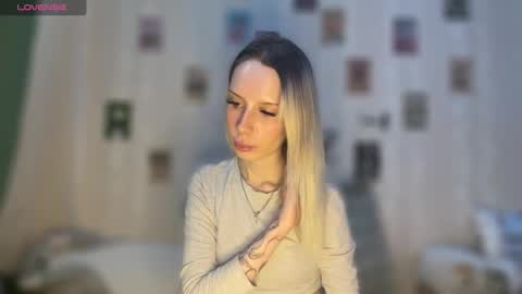 Snapshot of dellacampbell chatting on 02/11/26, 09:58 Della online show from 02/11/26, 09:58