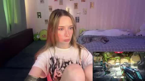 Della online show from 05/19/26, 02:12