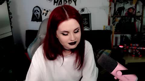 dellacrush_ online show from 11/01/25, 03:03