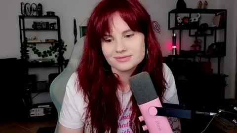 dellacrush_ online show from 04/14/26, 06:14