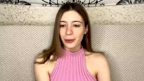 Sia online show from 04/18/26, 06:17