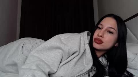 Snapshot of delly_love chatting on 10/16/25, 07:26 delly_love online show from 10/16/25, 07:26