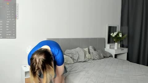 Evelyn online show from 04/14/26, 07:36