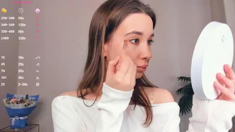 Eliza online show from 04/12/26, 11:15