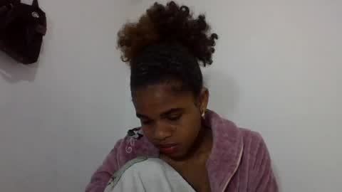 Snapshot of delphineee chatting on 06/15/26, 06:04 delphine online show from 06/15/26, 06:04