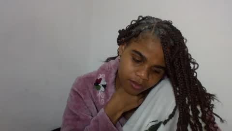 Snapshot of delphineee chatting on 06/24/26, 05:12 delphine online show from 06/24/26, 05:12