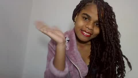 Snapshot of delphineee chatting on 06/25/26, 11:15 delphine online show from 06/25/26, 11:15
