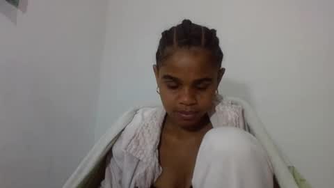 Snapshot of delphineee chatting on 07/04/26, 08:37 delphine online show from 07/04/26, 08:37